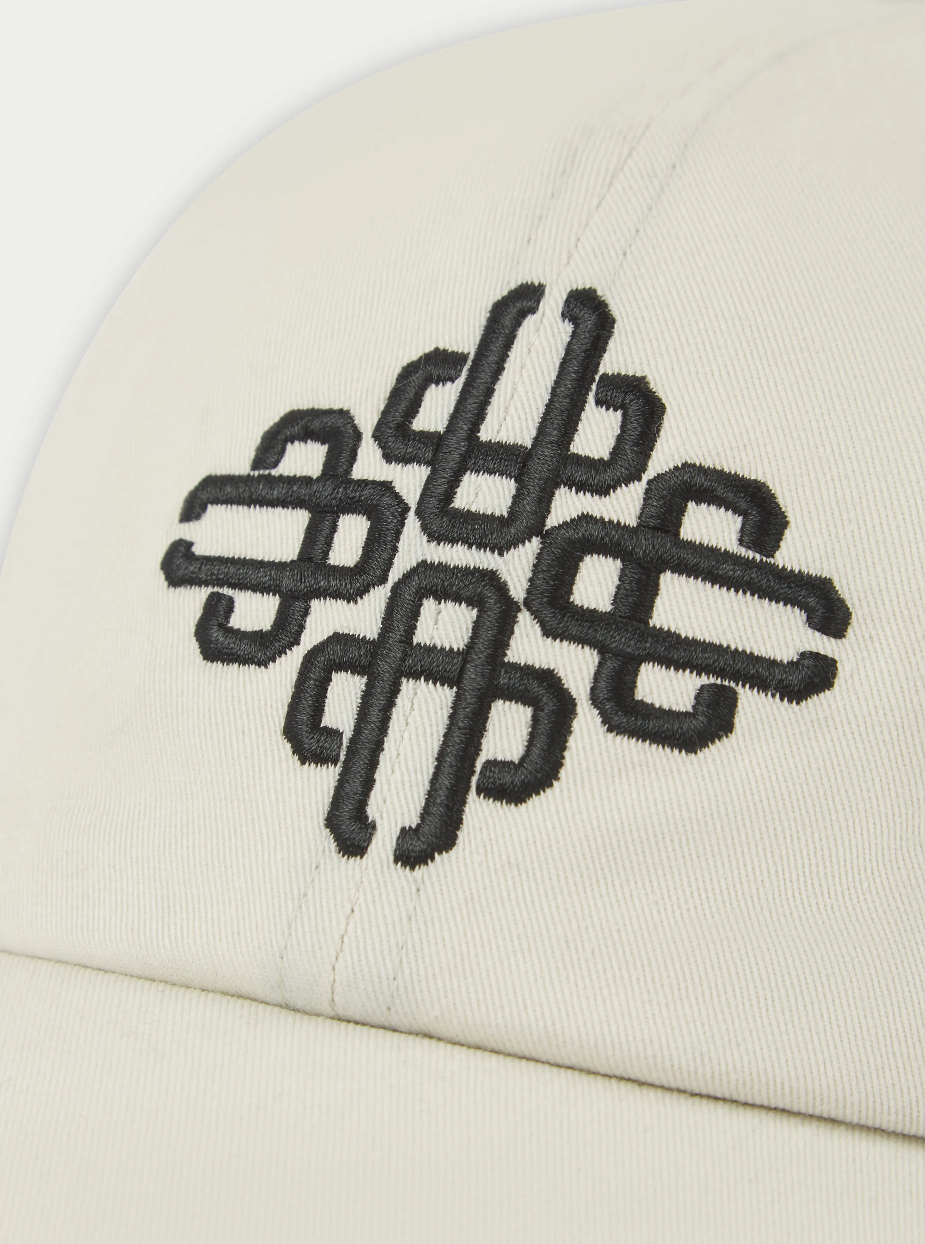 EMBLEM CAP - OFF WHITE