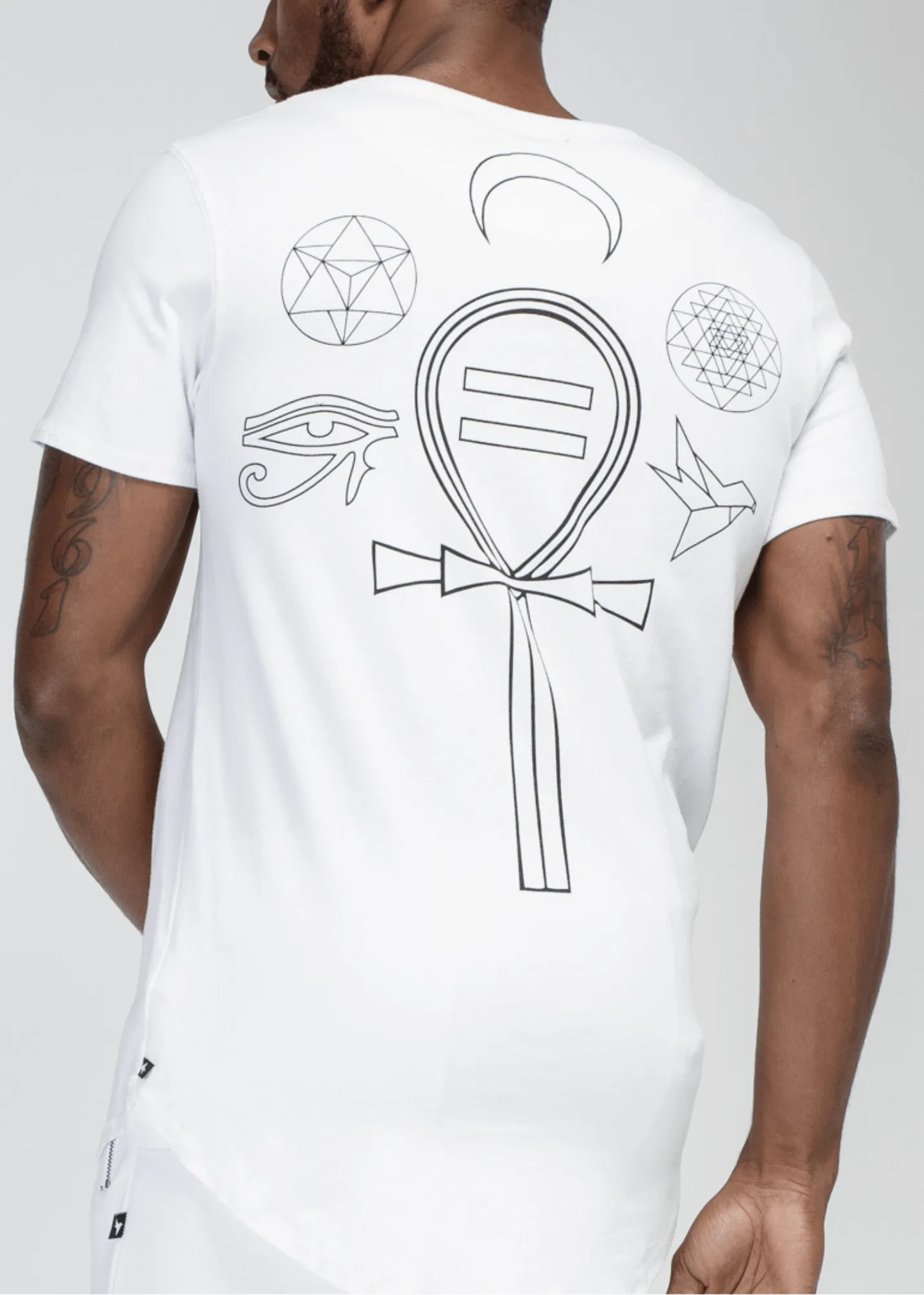 Konus Men's Unk Graphic Tee in White