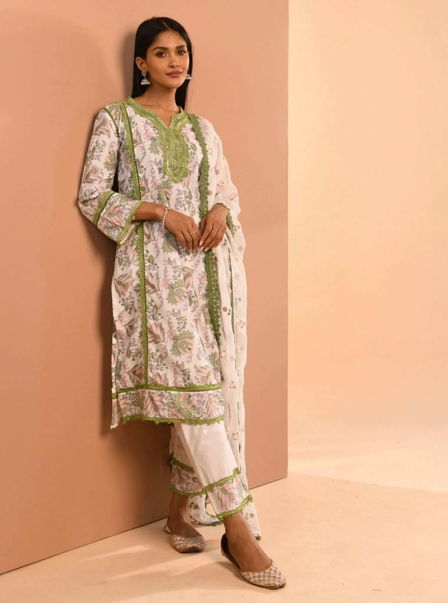 Mulmul Cotton Esti Green Kurta With Mulmul Esti Green Pant