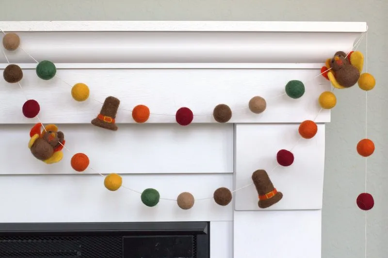 Thanksgiving Turkey & Pilgrim Hat Garland- Fall Colors